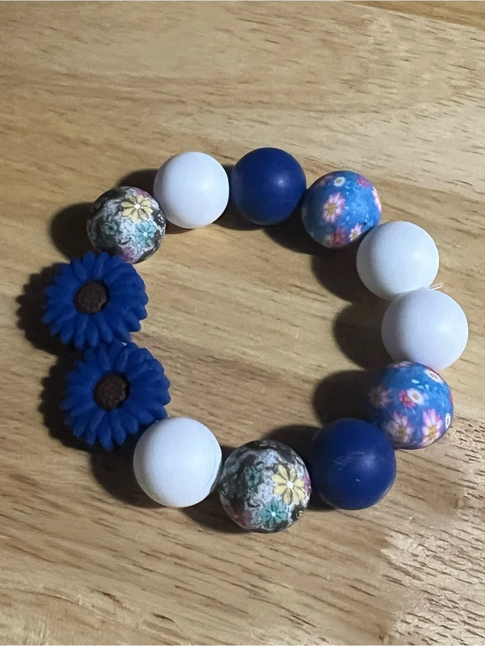 Blue & White Floral Bead Bracelet - Youth Stretch Accessory B263